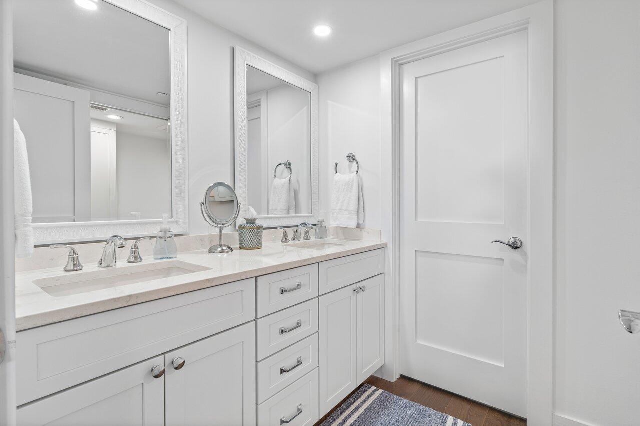 CORINTHIANS CONDO - Residential