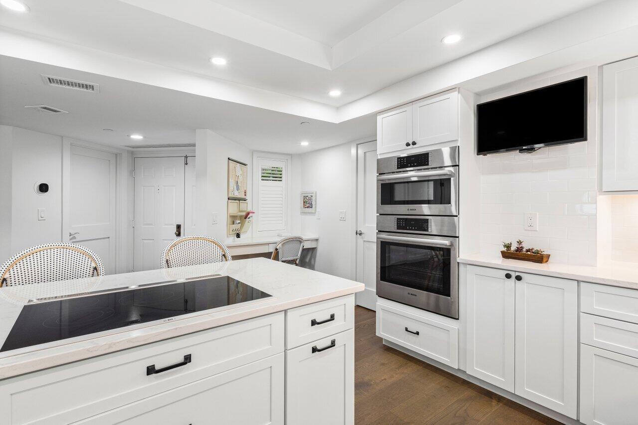 CORINTHIANS CONDO - Residential