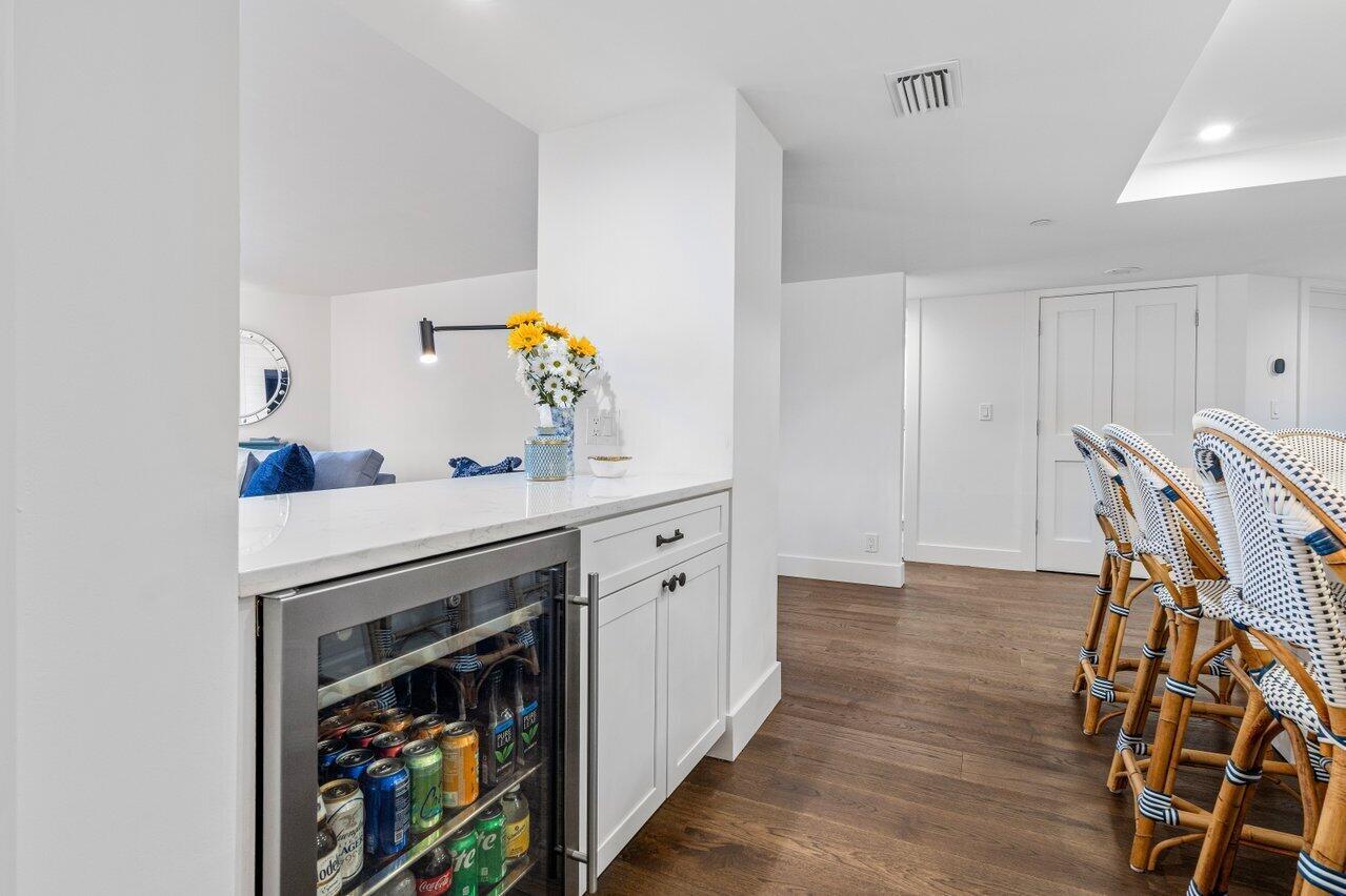 CORINTHIANS CONDO - Residential