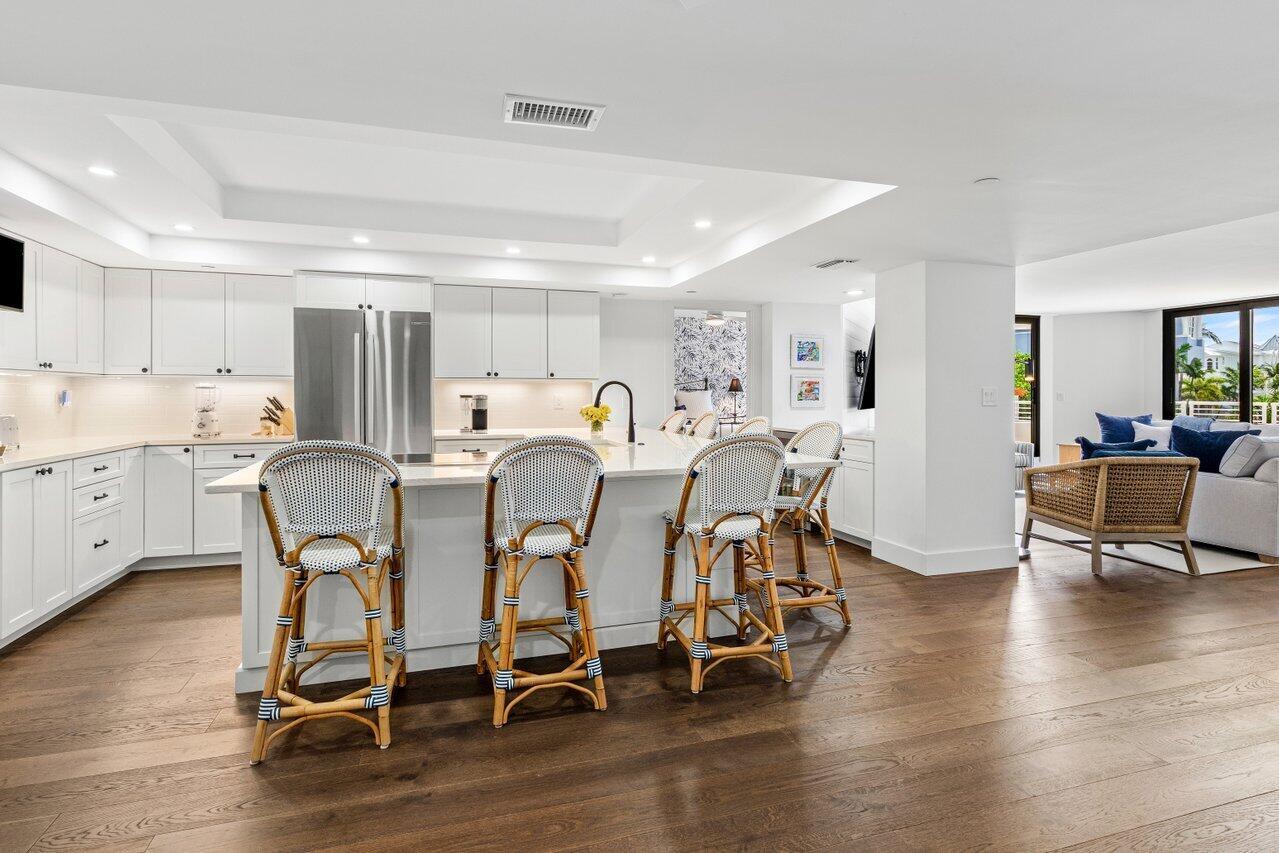 CORINTHIANS CONDO - Residential