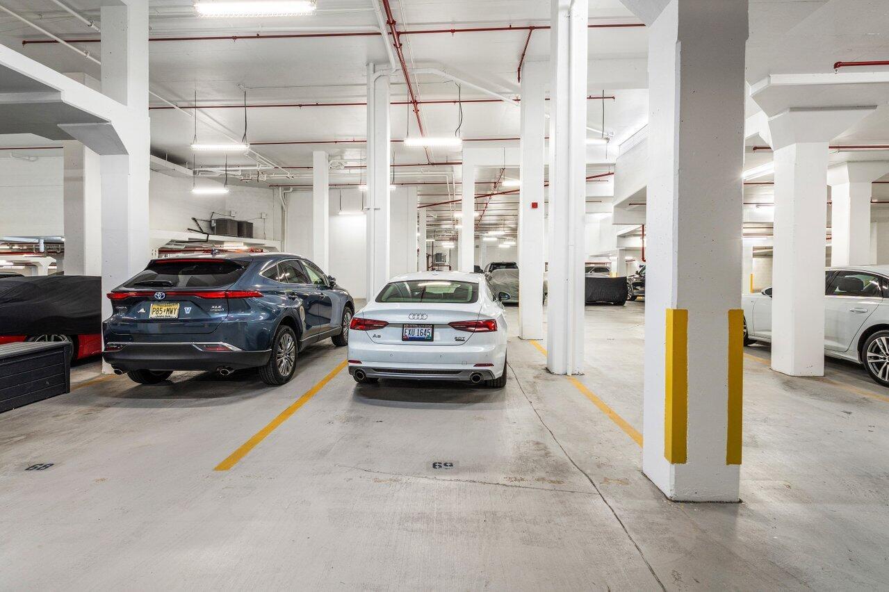 CORINTHIANS CONDO - Residential