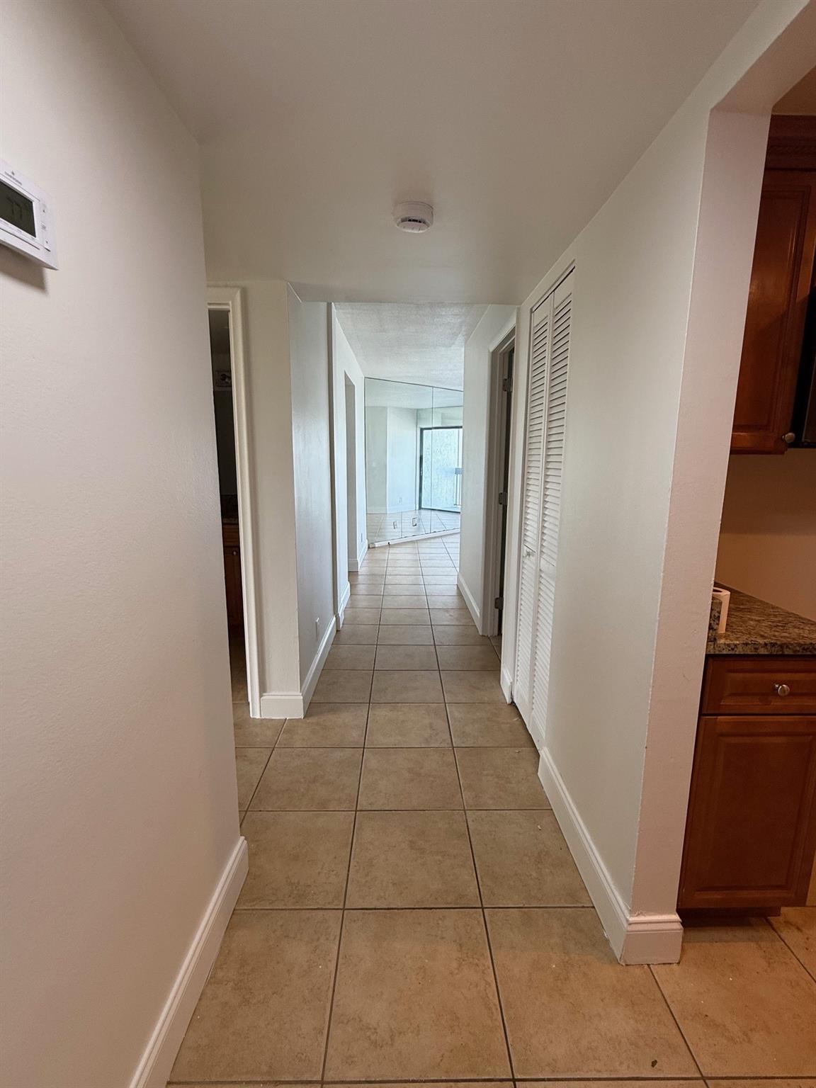 Presidential Golfview Con - Residential Lease