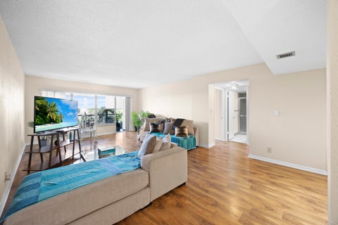 Tiny photo for 10777 W Sample Road #508, Coral Springs, FL 33065 (MLS # B26005281)