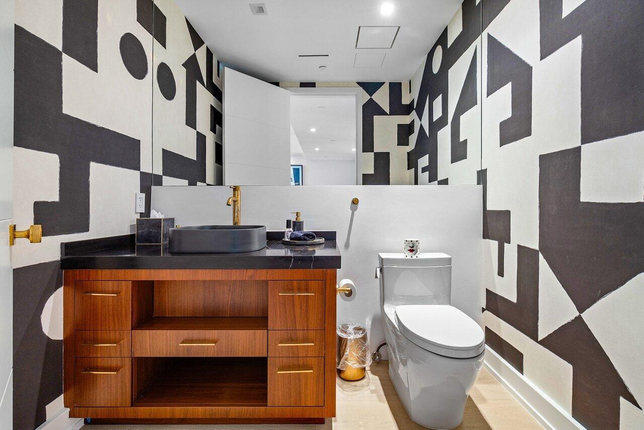 ONE THOUSAND OCEAN - Residential