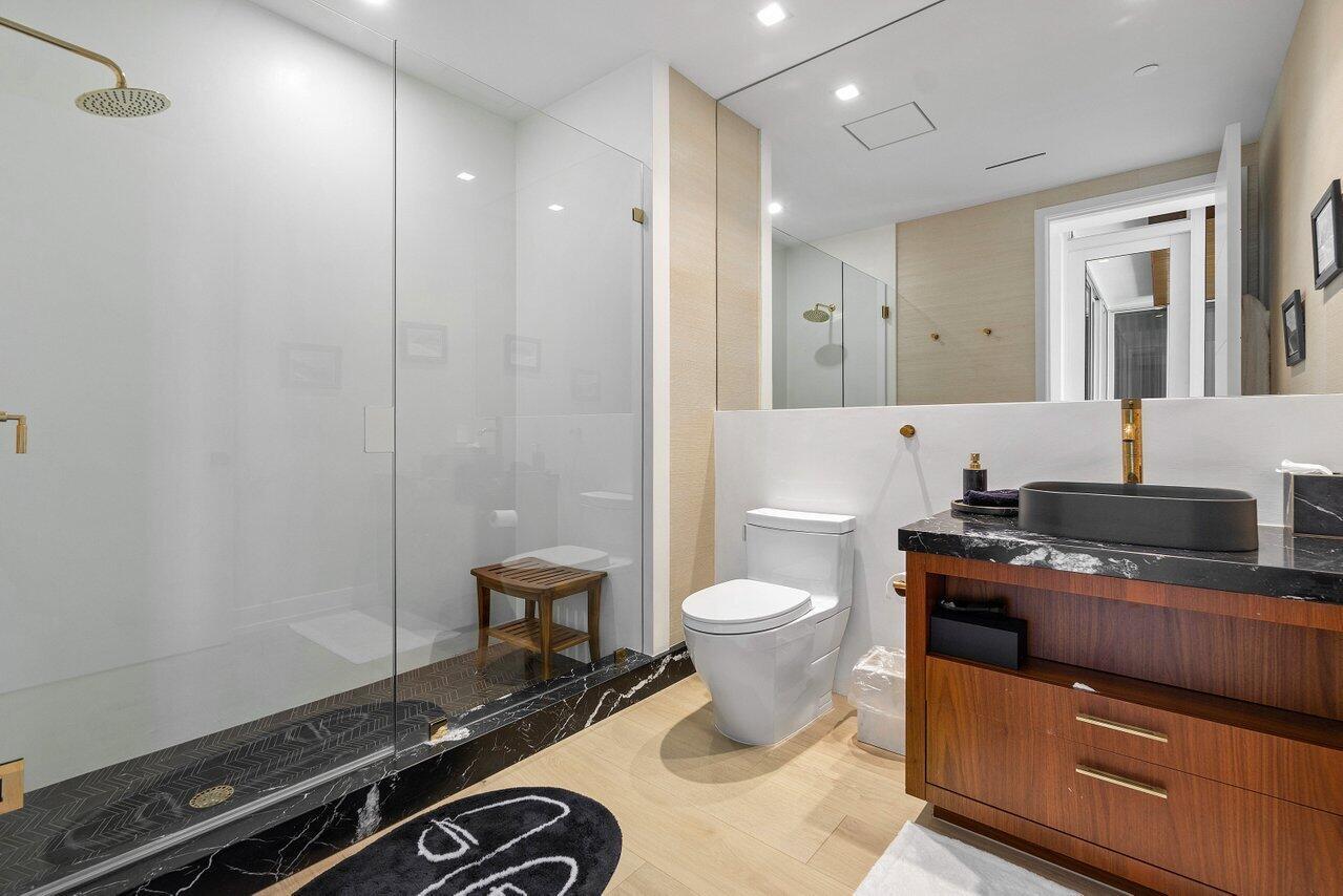 ONE THOUSAND OCEAN - Residential