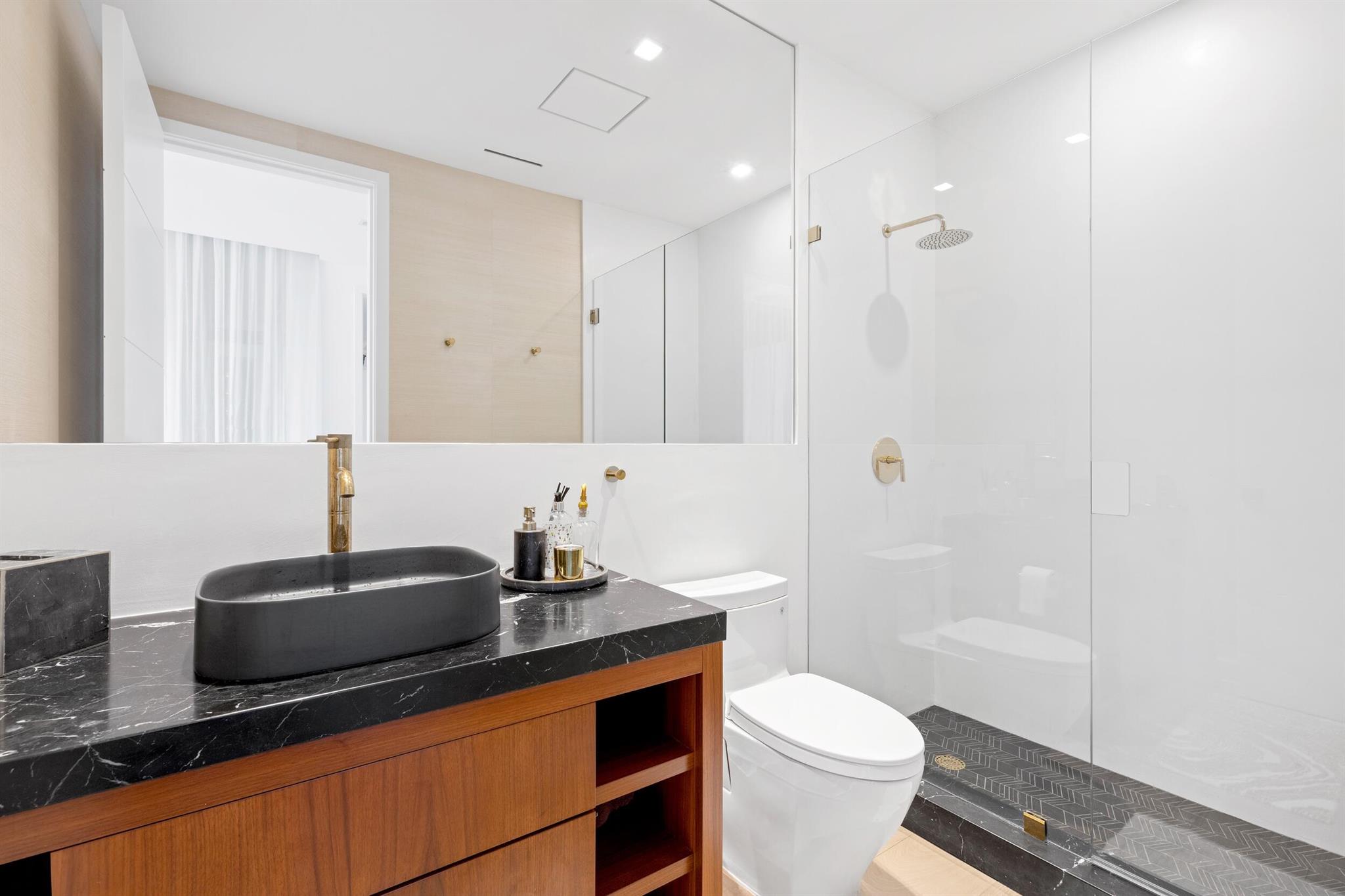 ONE THOUSAND OCEAN - Residential