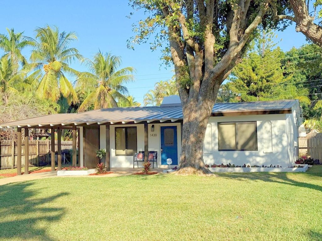 Photo of 1430 NE 16th Avenue, Fort Lauderdale, FL 33304 (MLS # F10546393)