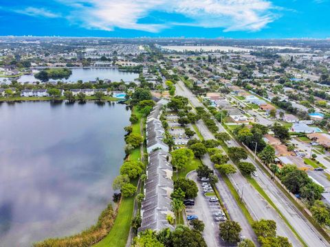 A home in Lauderdale Lakes