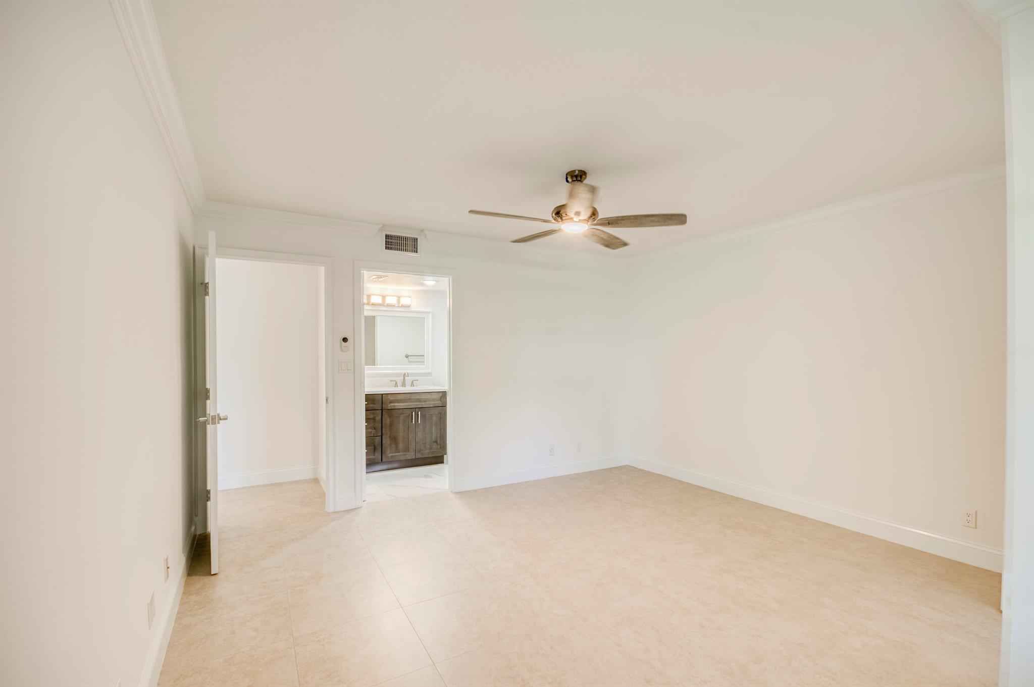 Huntington Lakes - Residential