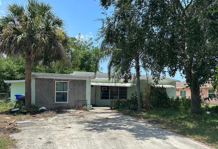 CALLING ALL INVESTORS! CASH-ONLY SALE. 10% DEPOSIT. 2-WEEK CLOSING. NO OFFERS BELOW THE LIST PRICE WILL BE CONSIDERED. ALL OFFERS MUST BE SUBMITTED WITH THE CASH ADDENDUM ATTACHED. IF INSPECTIONS ARE REQUIRED THEY MUST BE COMPLETED BEFORE SUBMITTING OFFERS. NO INSPECTION CONTINGENCY.