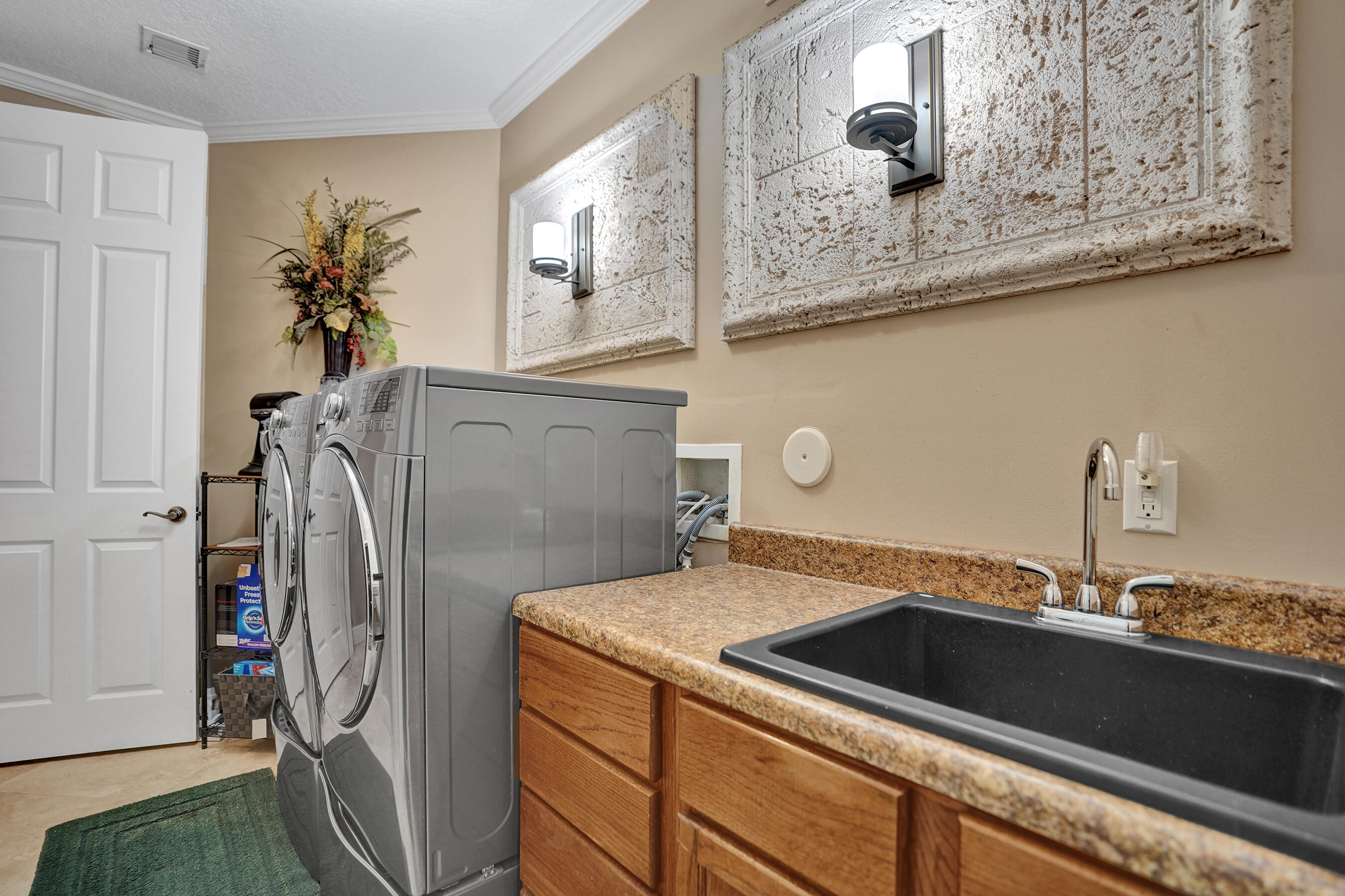 VILLAGES OF WINDSOR 2 - Residential