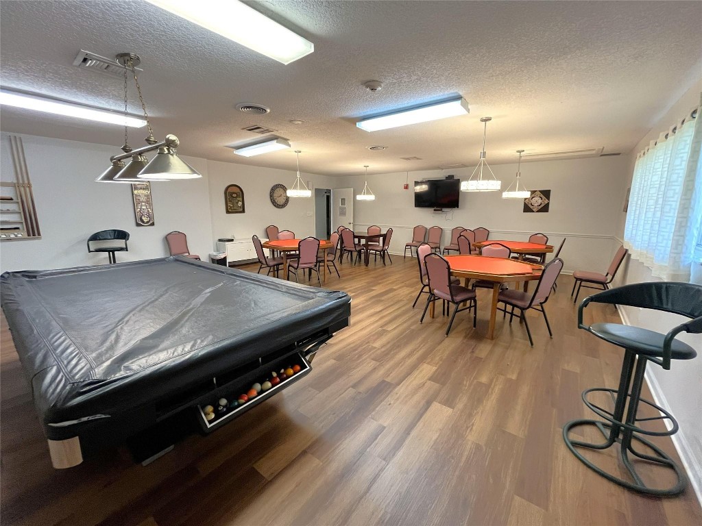 ORIOLE GOLF AND TENNIS - Residential