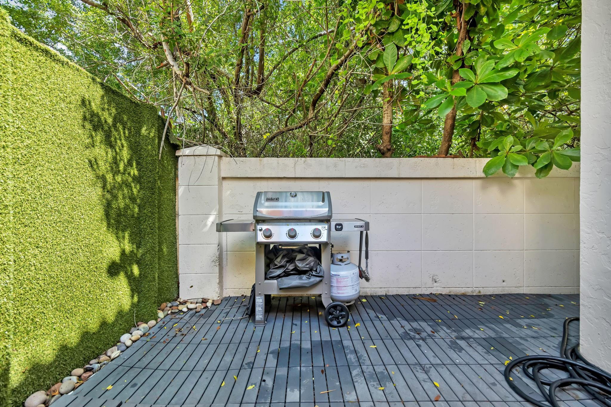 San Marino Village 161-48 - Residential