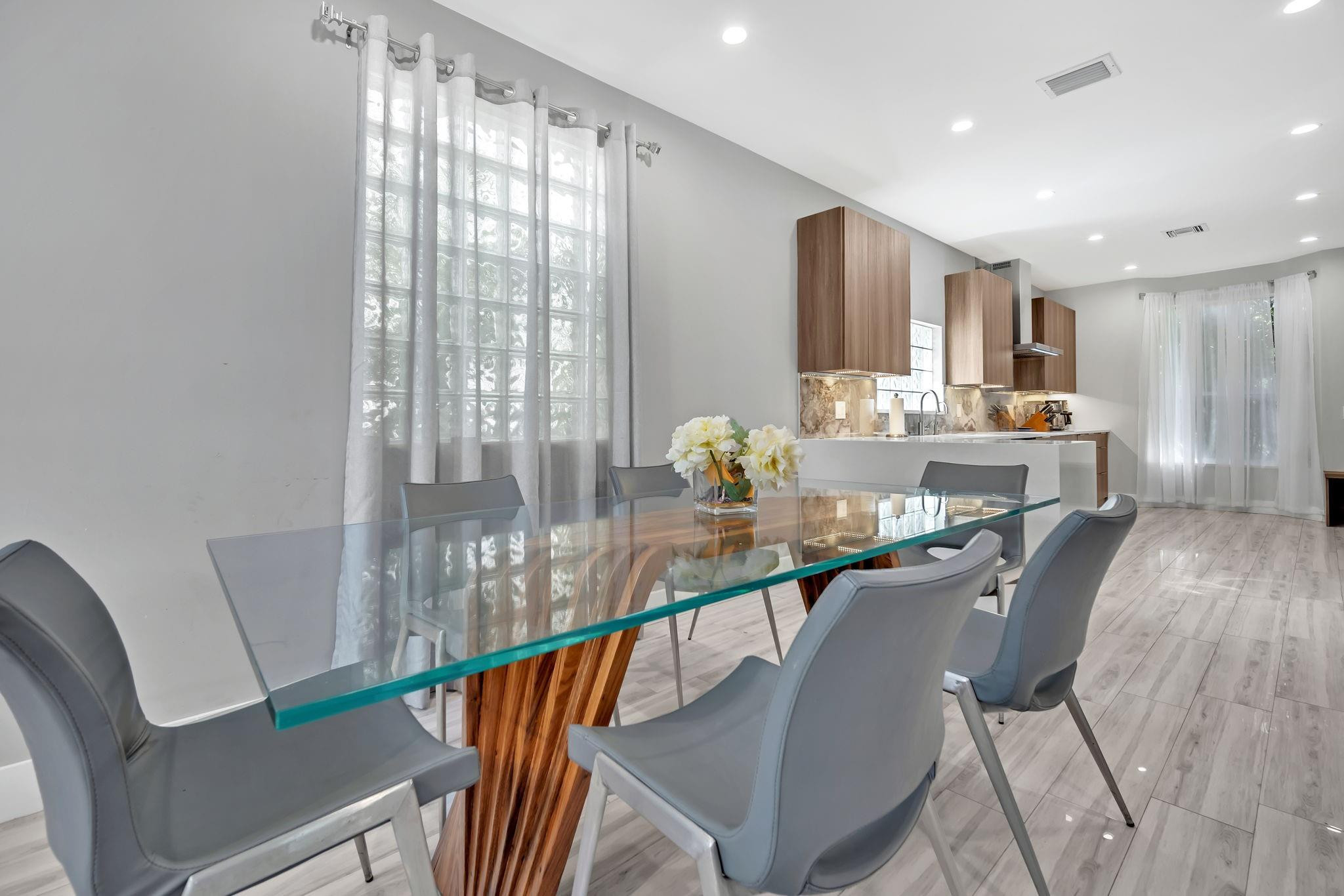 San Marino Village 161-48 - Residential