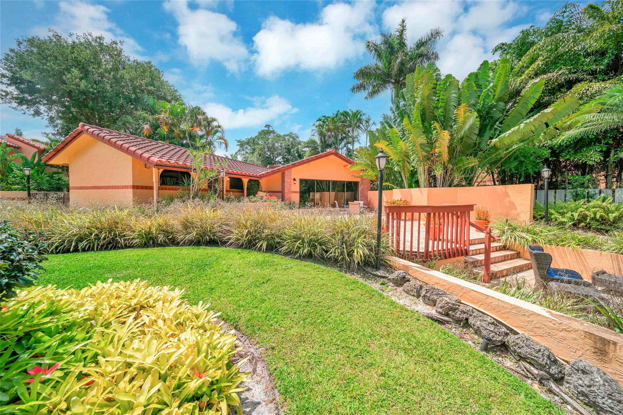 Spanish Spring Townhomes - Residential