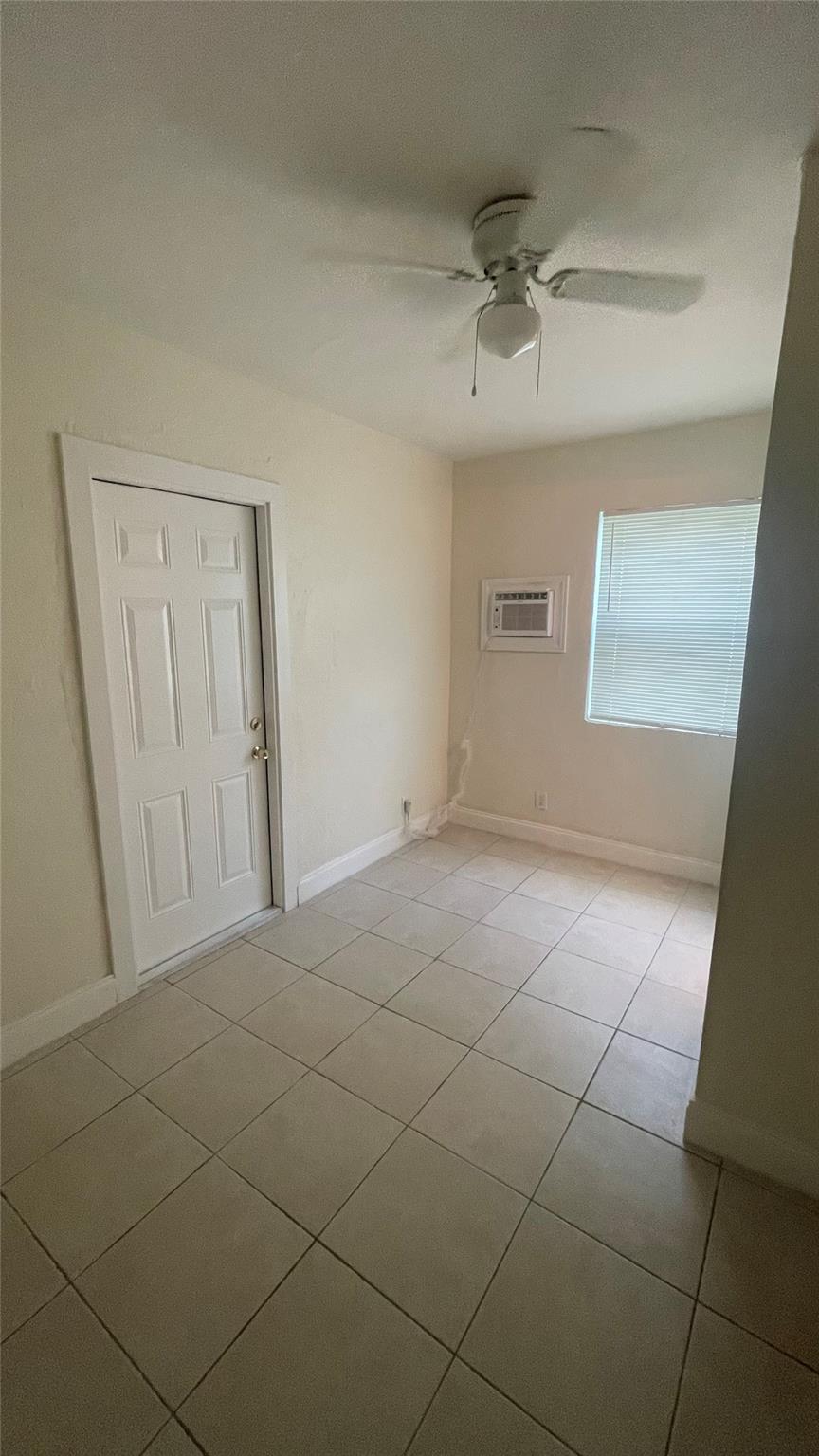 LAUDERDALE MANORS AMD PLA - Residential Lease