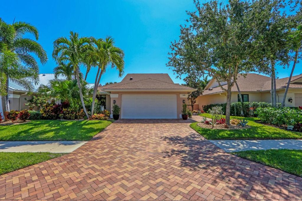 Photo of 329 Leeward Drive, Jupiter, FL 33477 (MLS # R11158902)