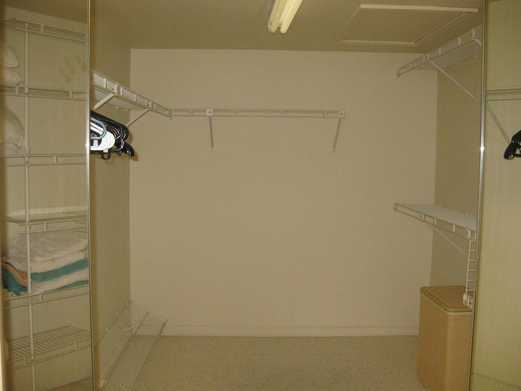 ASPEN GLEN CONDO - Residential