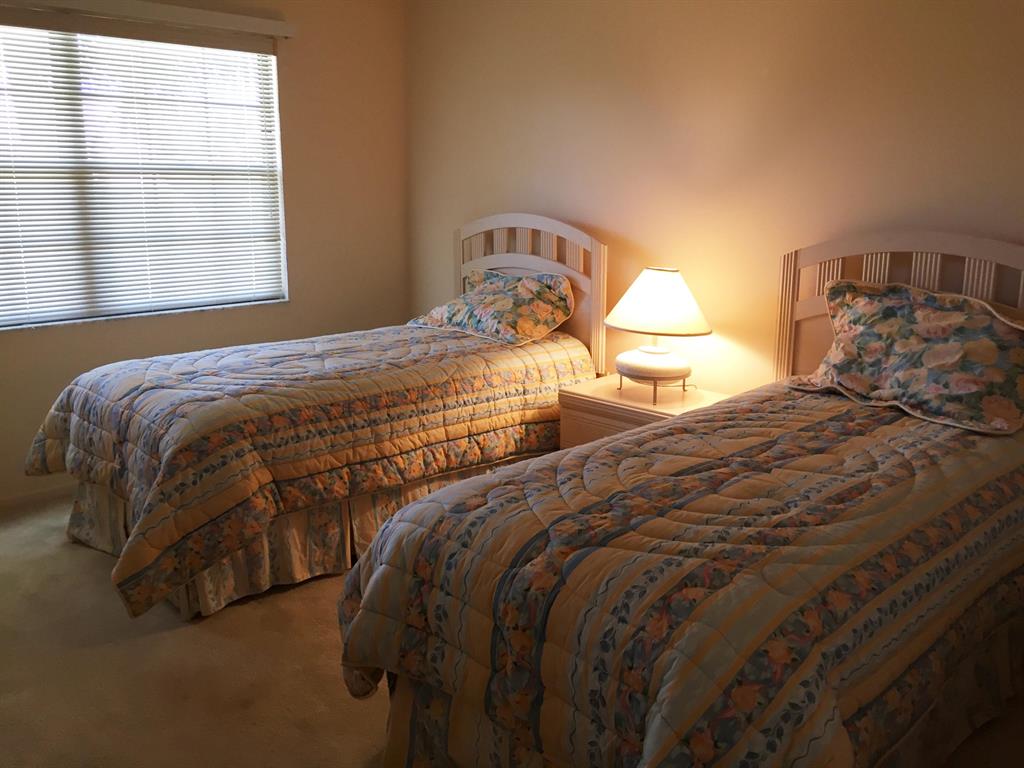 ASPEN GLEN CONDO - Residential