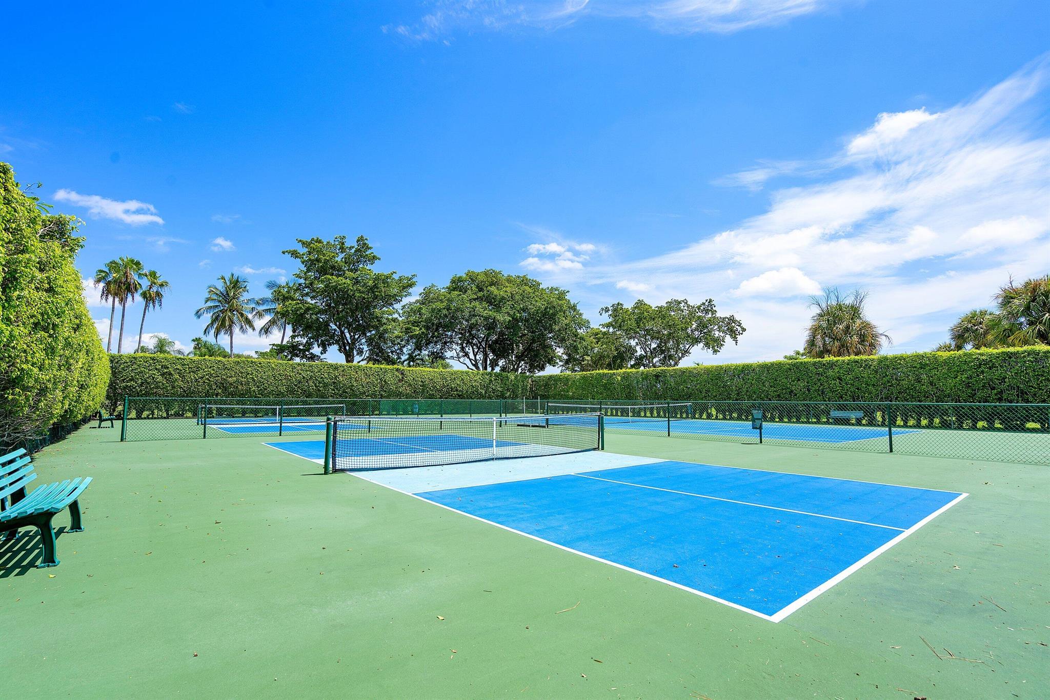 BOYNTON LAKES - Residential