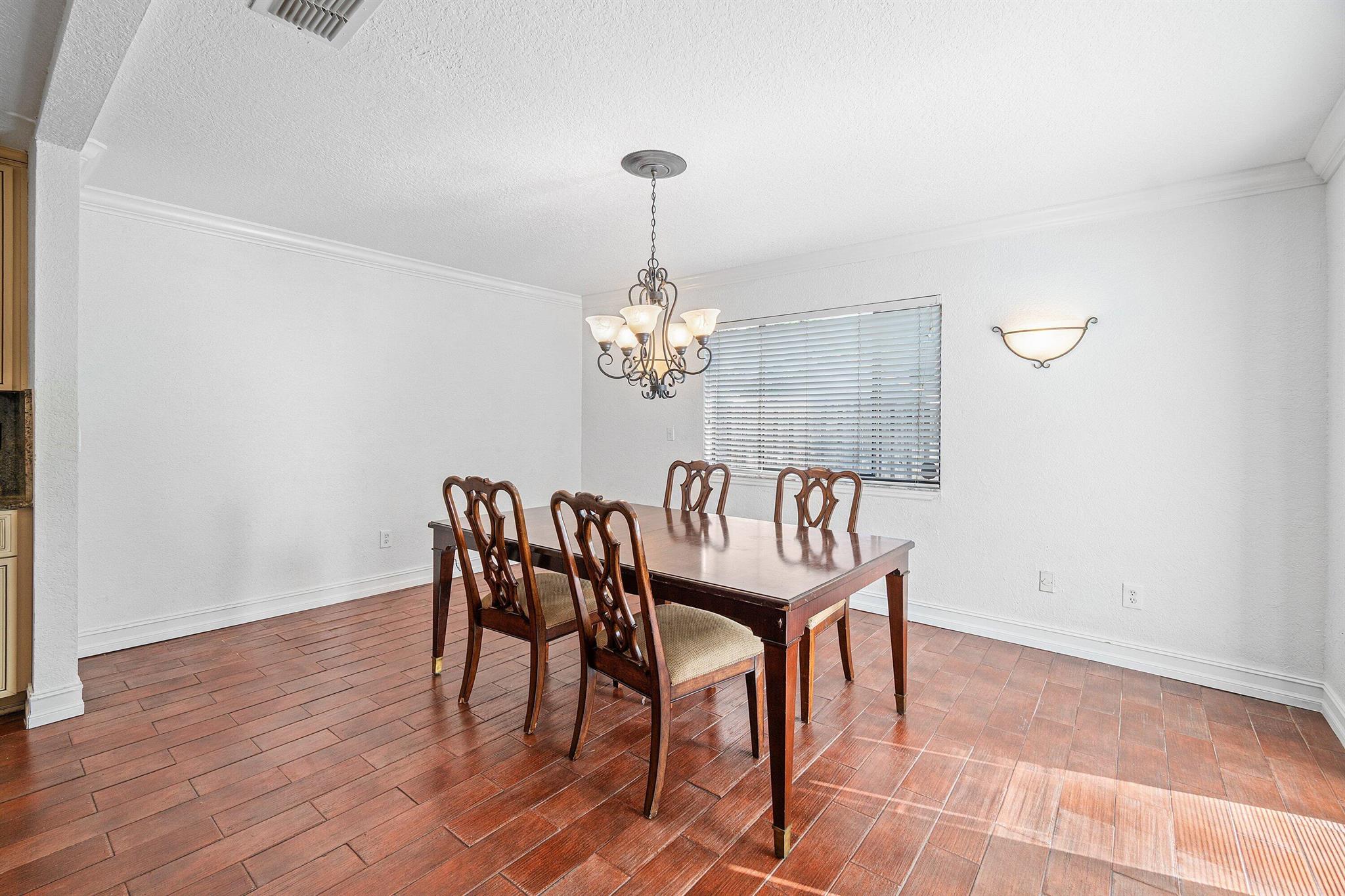 BOYNTON LAKES - Residential