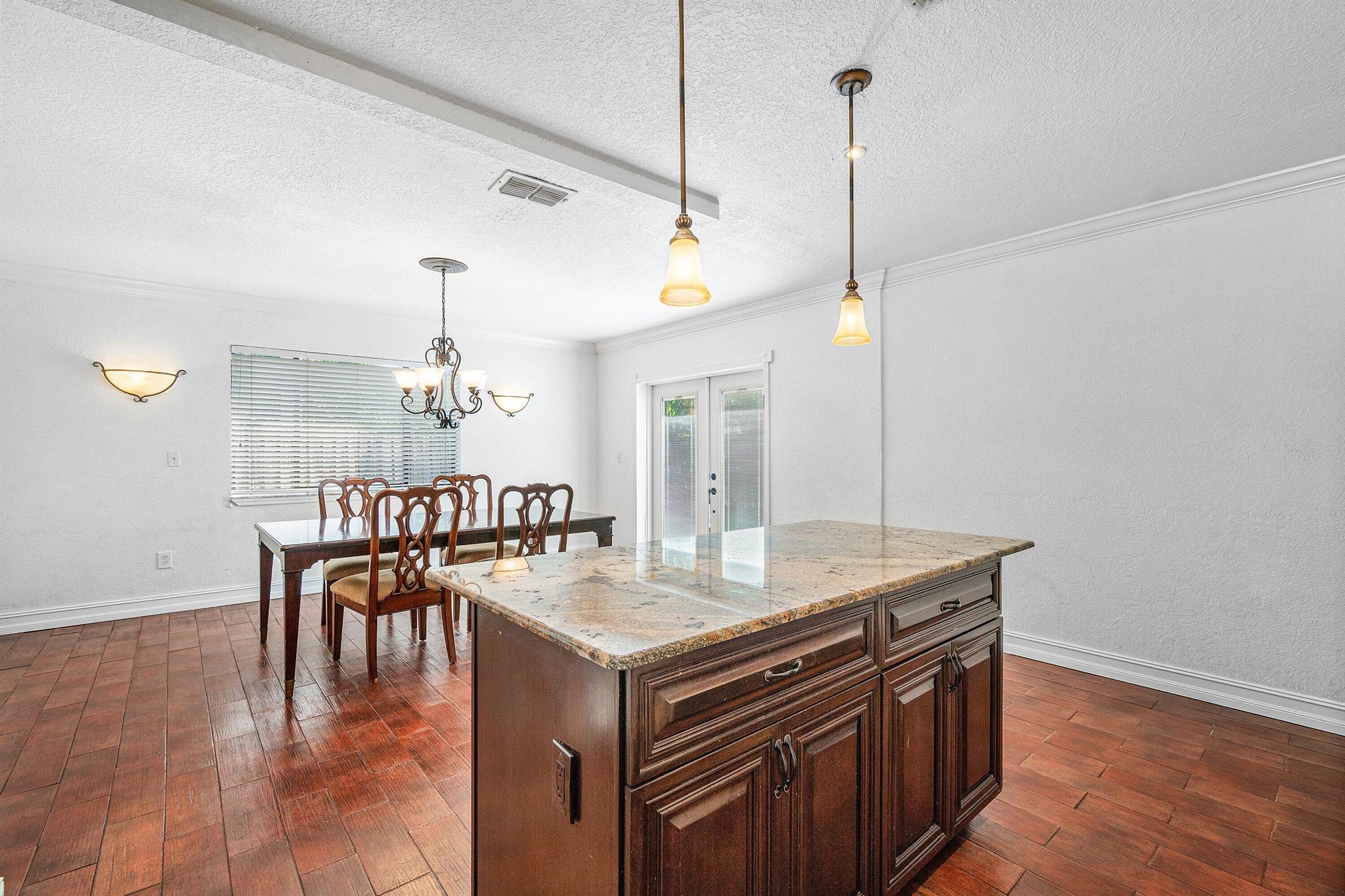 BOYNTON LAKES - Residential