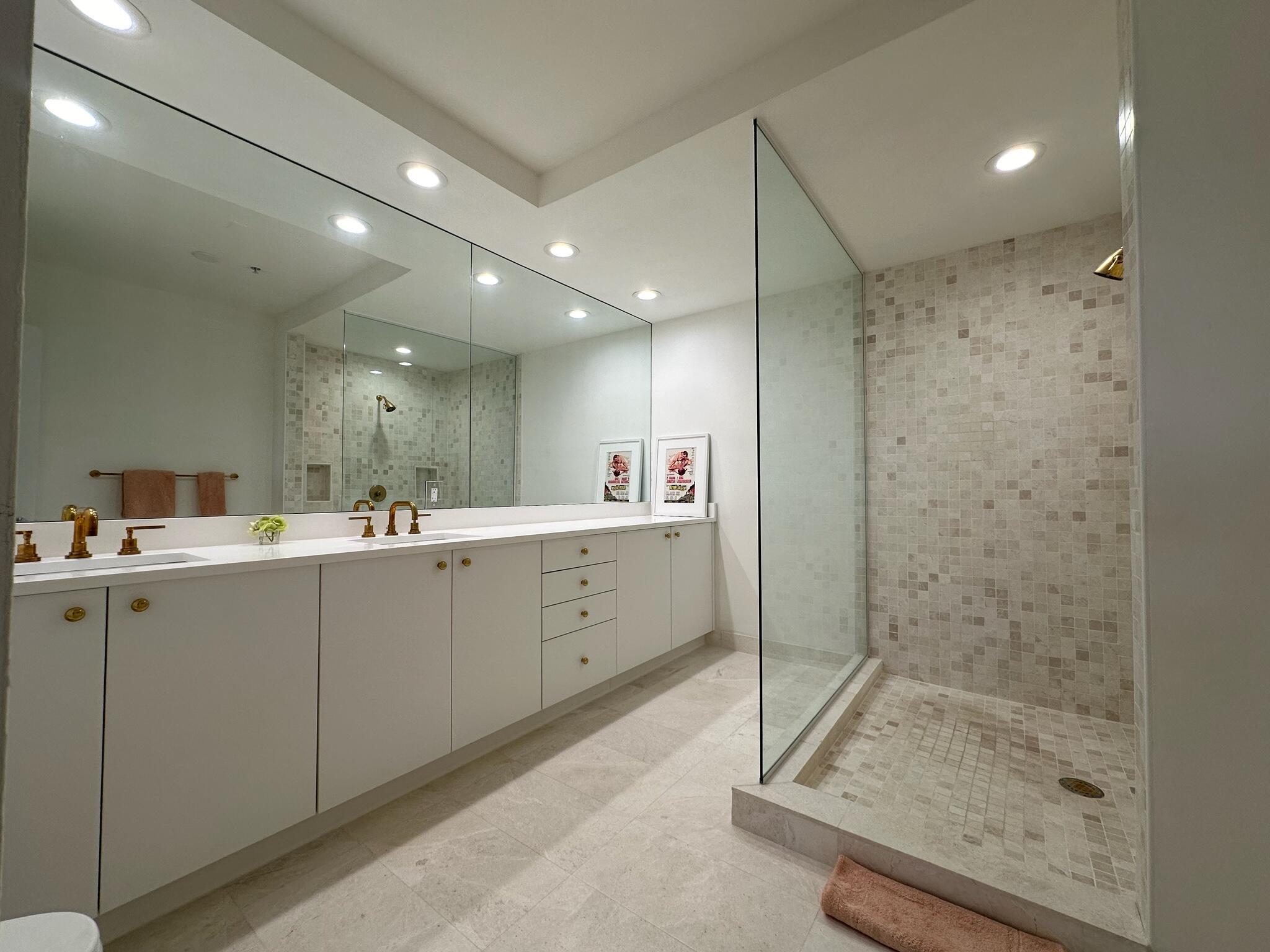 ONE CITY PLAZA CONDO - Residential