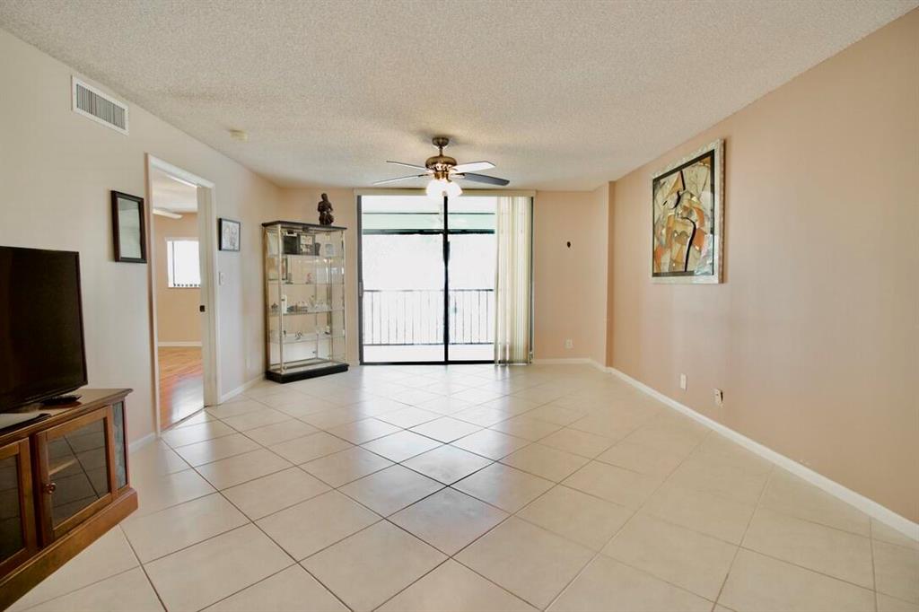 WATERSEDGE AT THE LAKES OF DELRAY CONDO A THRU H D - Residential