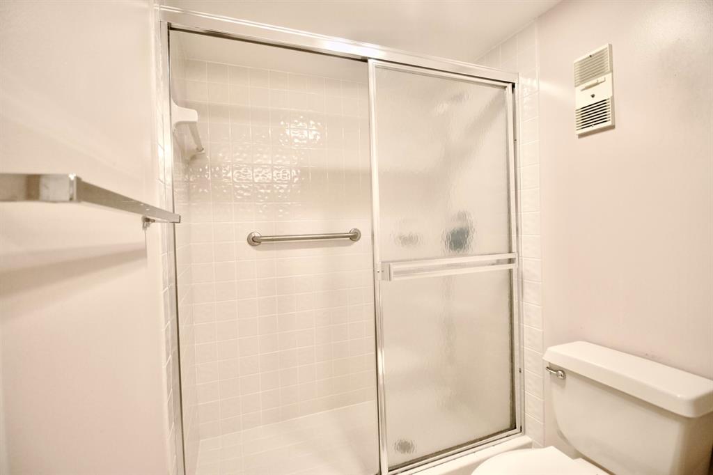 WATERSEDGE AT THE LAKES OF DELRAY CONDO A THRU H D - Residential