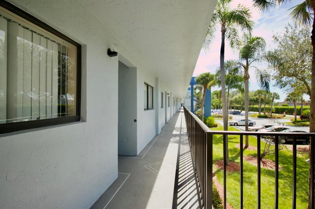 WATERSEDGE AT THE LAKES OF DELRAY CONDO A THRU H D - Residential