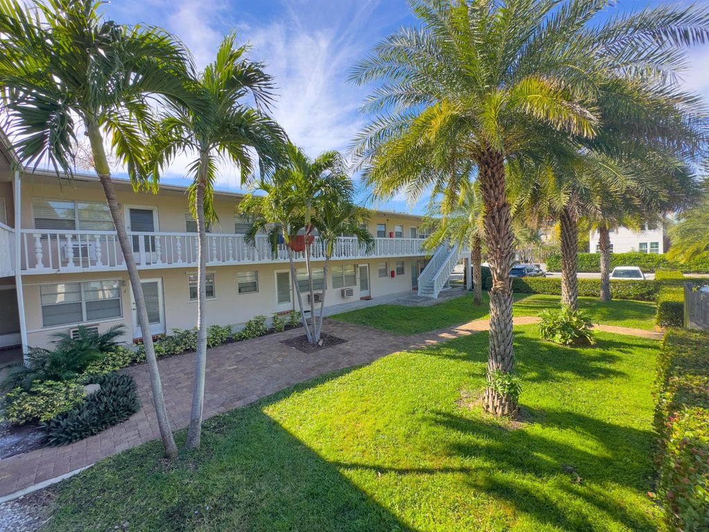 Photo of 202 S Ocean Breeze Street #10, Lake Worth Beach, FL 33460 (MLS # R11057453)