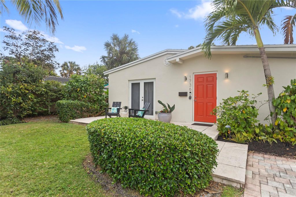 Photo of 1736 NE 18th Street, Fort Lauderdale, FL 33305 (MLS # F10521432)