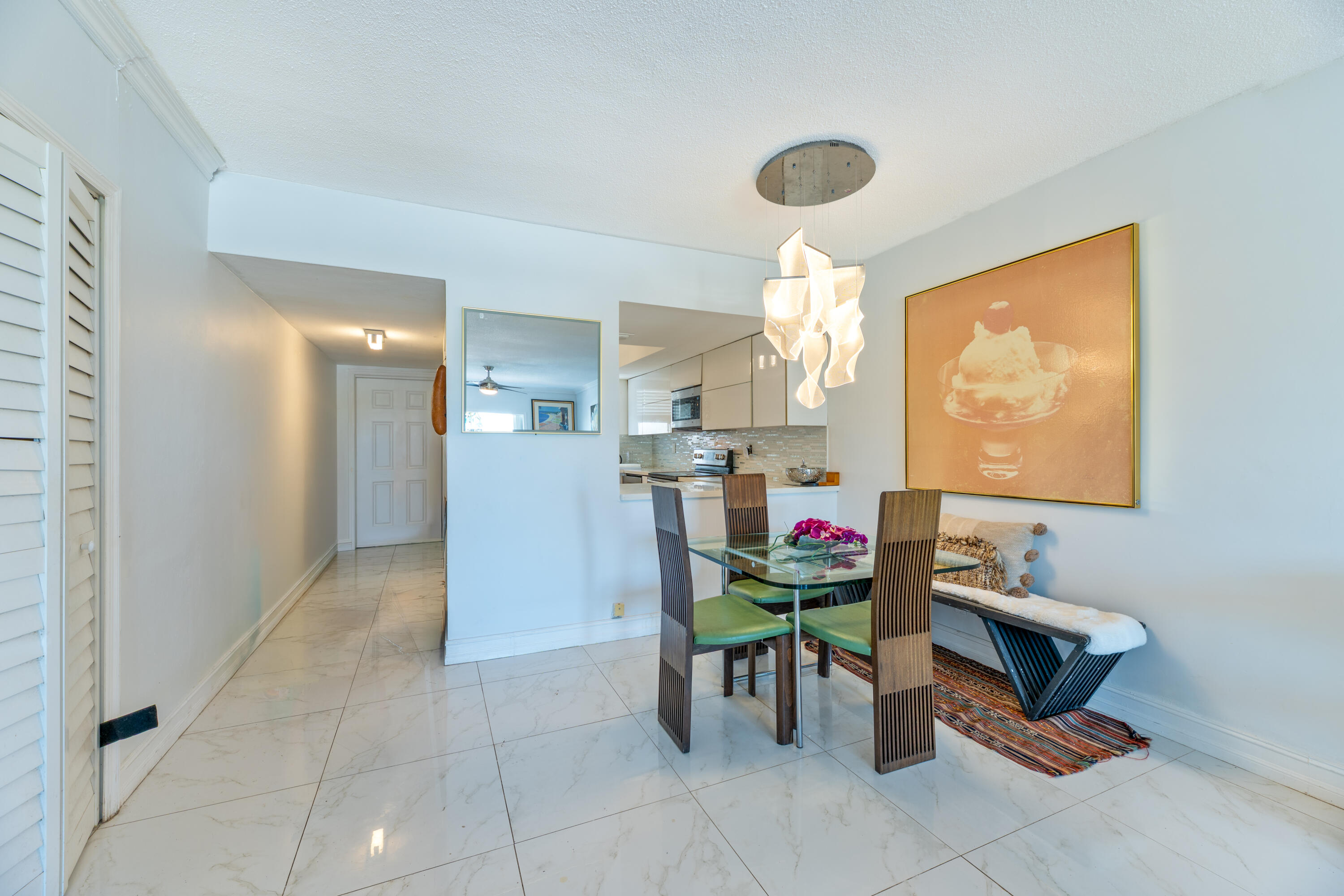 BARCLAY SQUARE CONDO - Residential