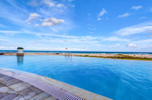 RITZ CARLTON RESIDENCES - Residential