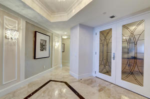 RITZ CARLTON RESIDENCES - Residential