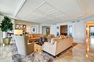 RITZ CARLTON RESIDENCES - Residential