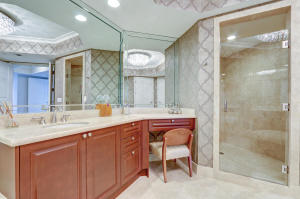 RITZ CARLTON RESIDENCES - Residential