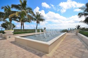 RITZ CARLTON RESIDENCES - Residential