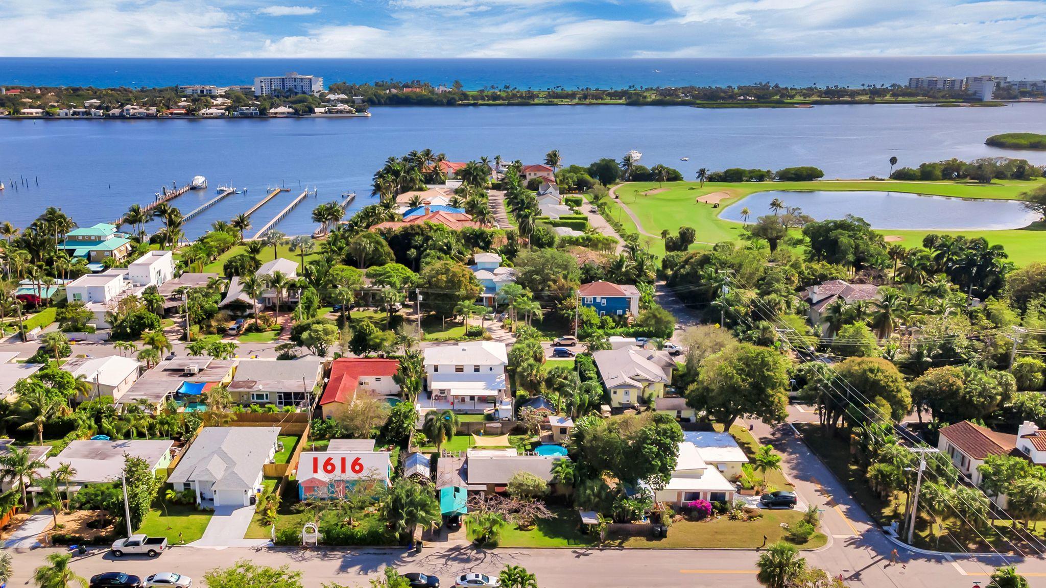 NORTH LAKE WORTH - Residential