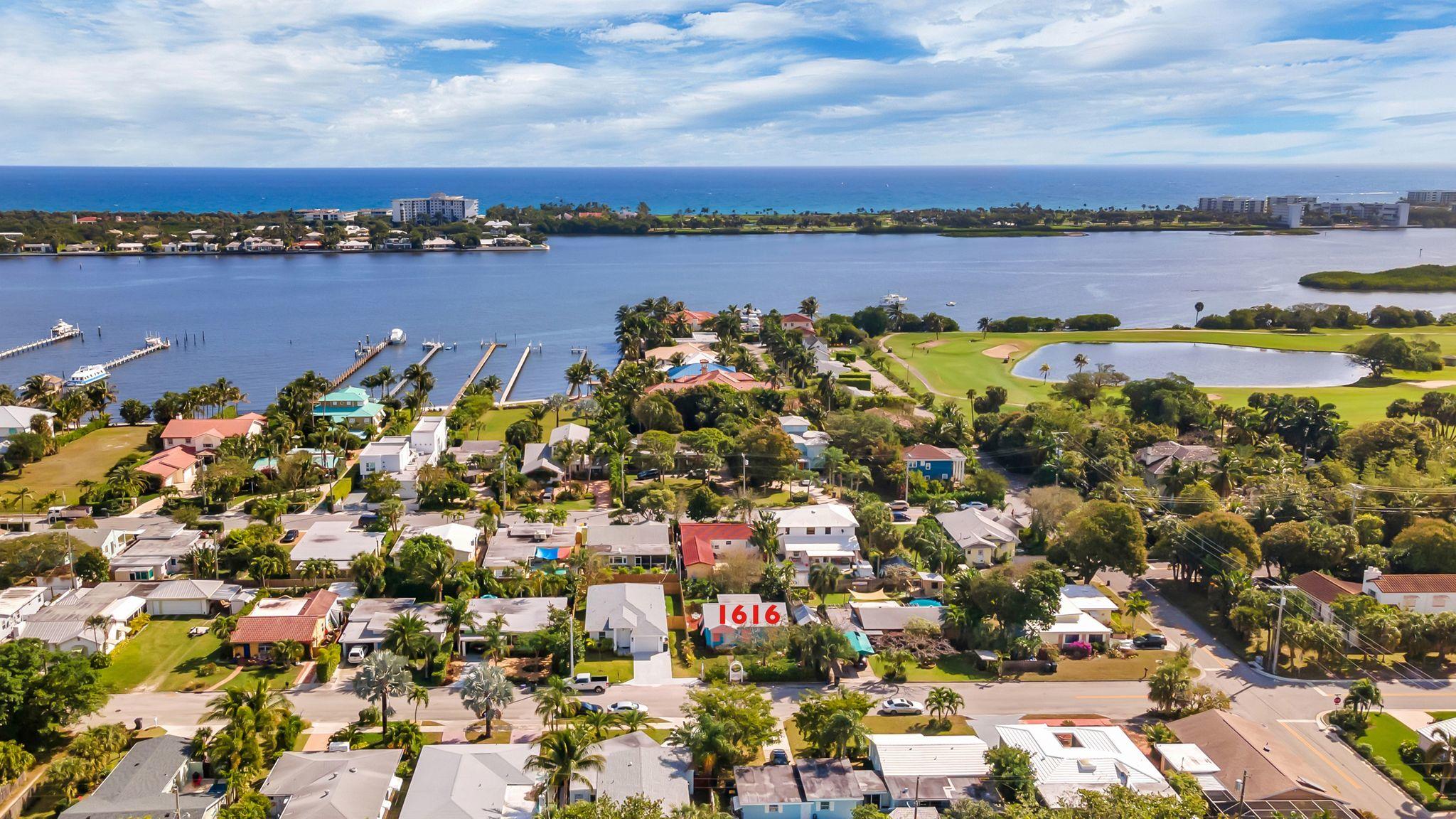 NORTH LAKE WORTH - Residential
