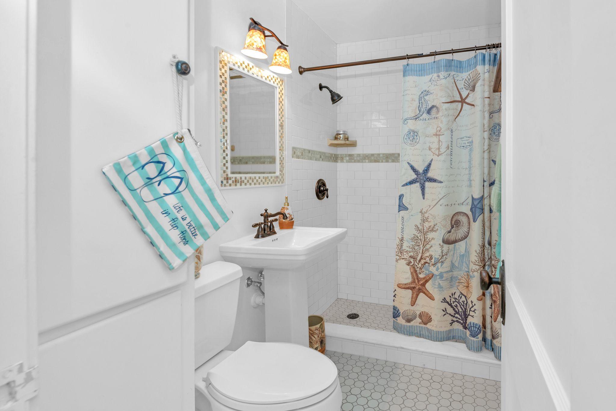 NORTH LAKE WORTH - Residential