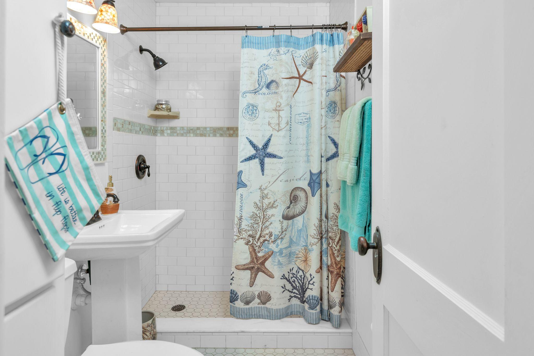 NORTH LAKE WORTH - Residential