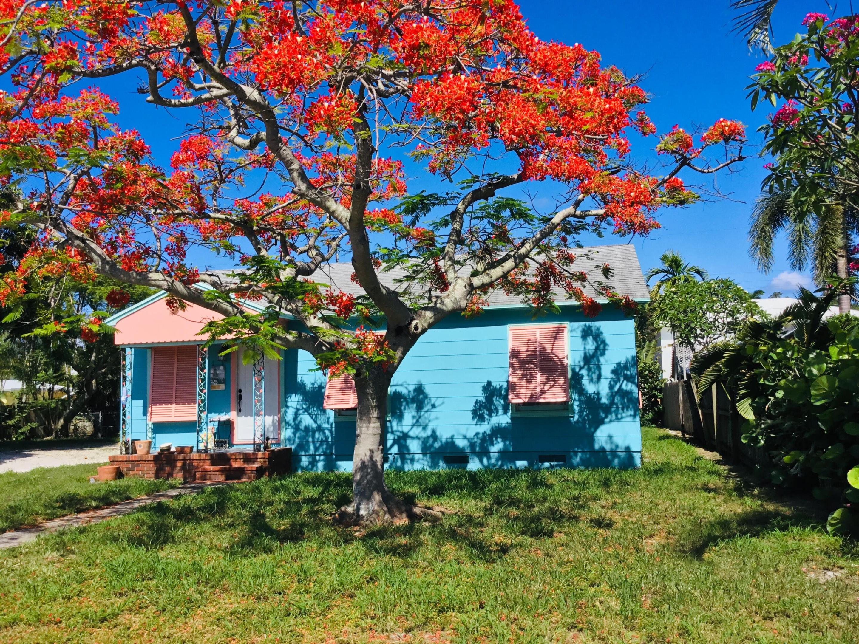 NORTH LAKE WORTH - Residential