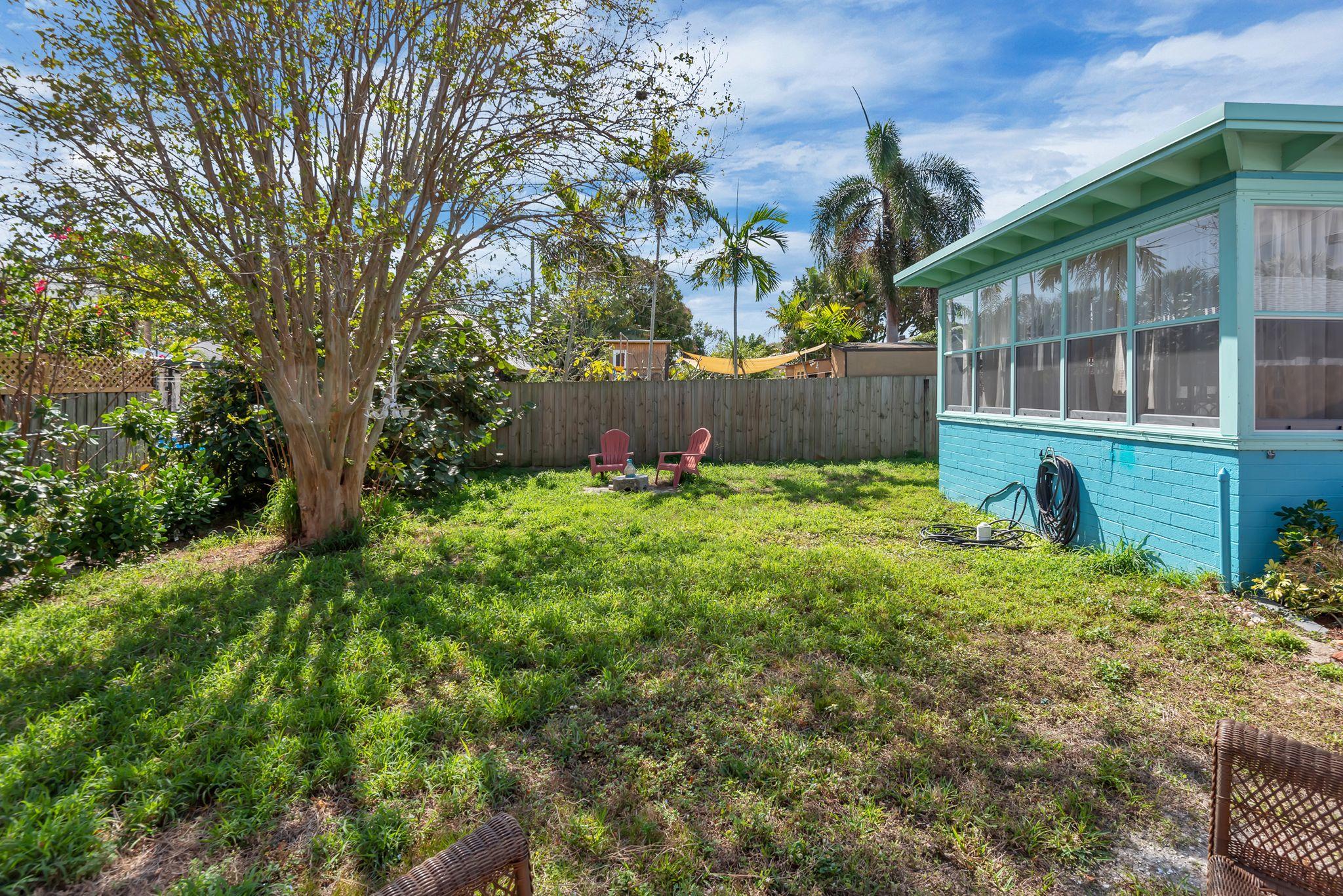 NORTH LAKE WORTH - Residential