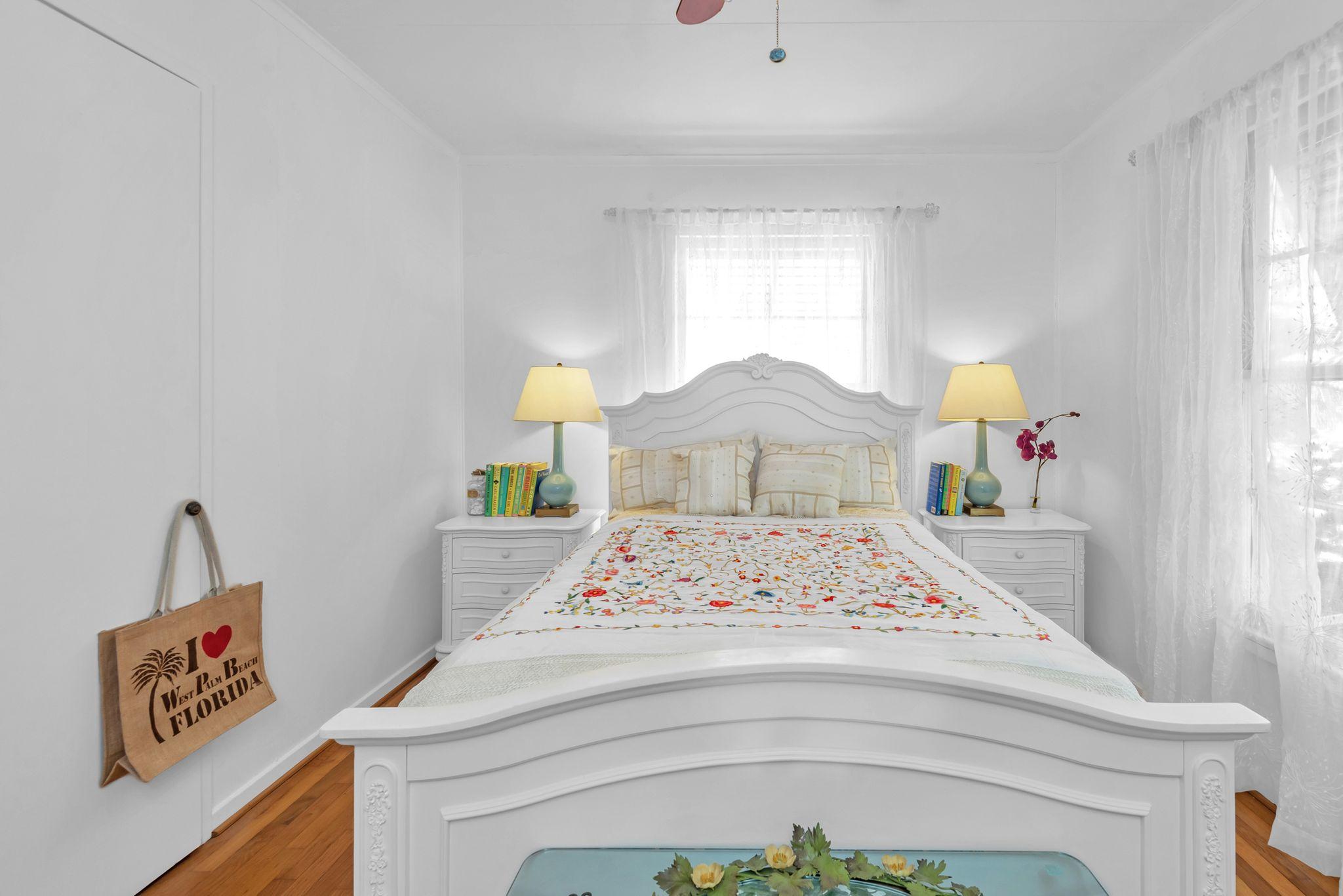 NORTH LAKE WORTH - Residential