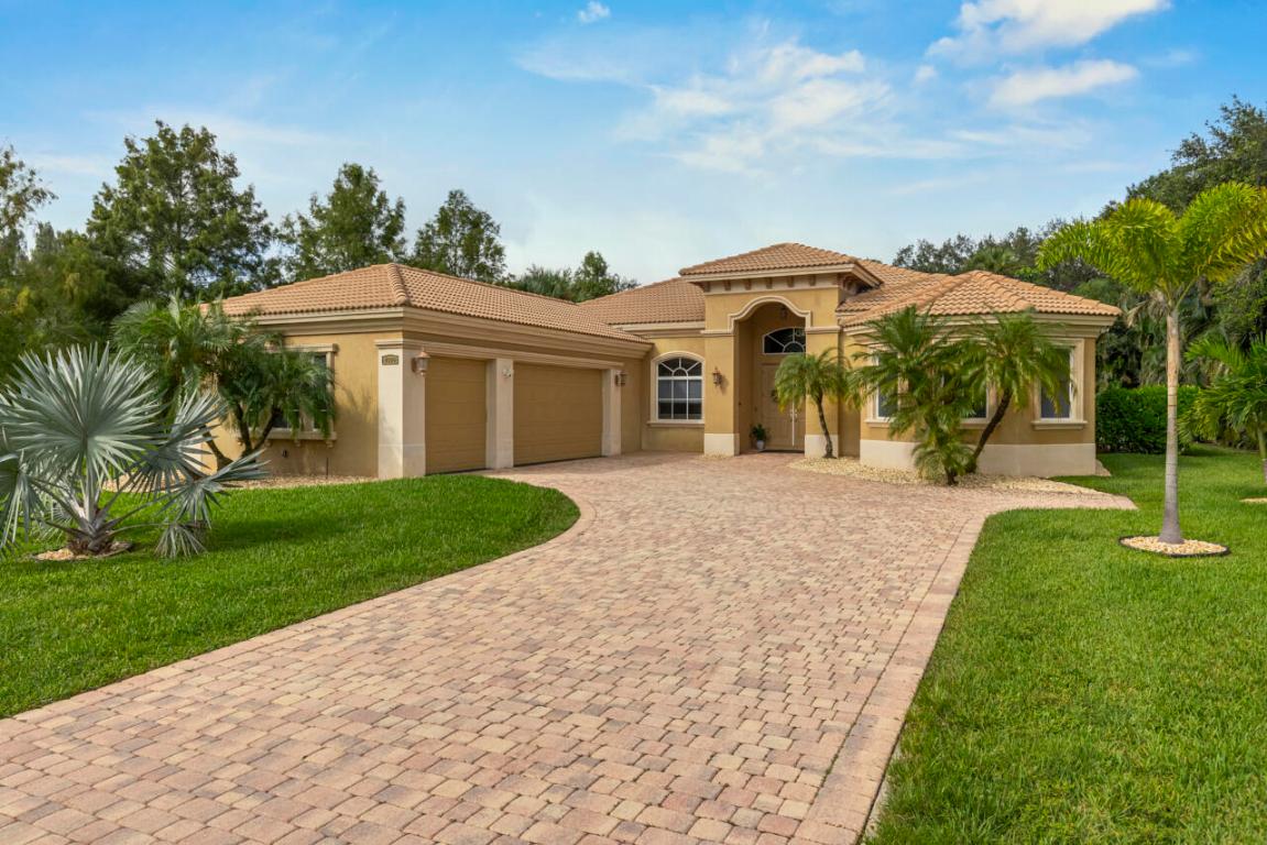 8300 SW Cattleya Drive