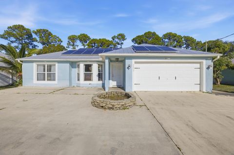 Property photo of 1273 Sw Glastonberry Avenue, Port St Lucie, FL 34953