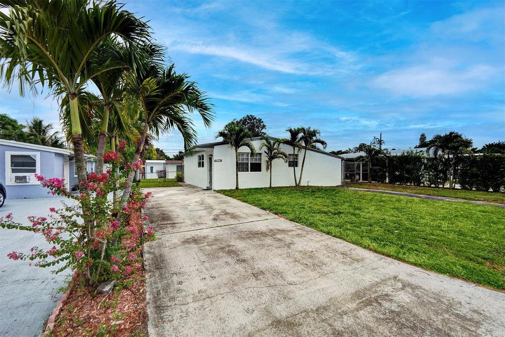 Photo of 6128 SW 2nd Street, Margate, FL 33068 (MLS # F10521147)