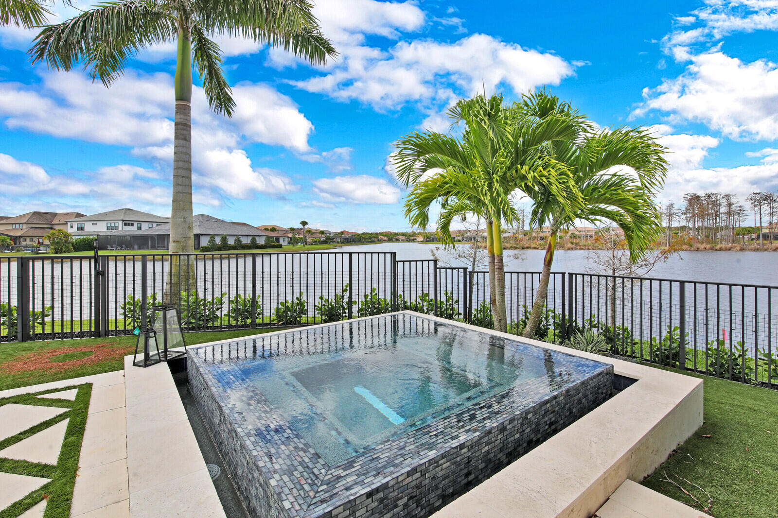 Sonoma Isles - Residential