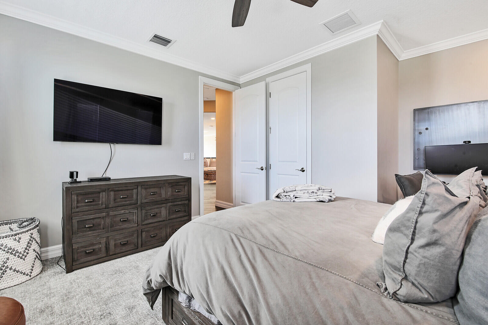 Sonoma Isles - Residential